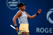 أوساكا تستعيد الصدارة وميدفيديف إلى المركز الثامن ونادال يبقى ثانيا