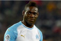 ماريو بالوتيلي في طريقه إلى بريشيا