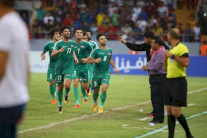العراق يلحق بالبحرين إلى النهائي وفوز معنوي لفلسطين على سوريا
