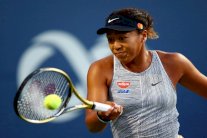 صراع ثقة بين أوساكا وهاليب ومحاولة جديدة لسيرينا