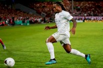 رومينيغه يفتح باب الرحيل أمام بواتنغ وسانشيس