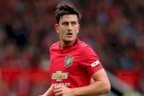 ماغواير يرفض عرضاً خيالياً من مانشستر سيتي من أجل الانضمام الى مانشستر يونايتد