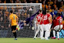 ولفرهامبتون يعيد يونايتد إلى أرض الواقع في الدوري الإنكليزي