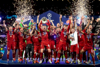  ليفربول مرشح للوقوع في 