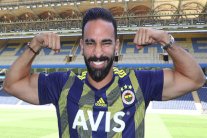 عادل رامي المبعَد من مرسيليا ينضم الى فنربغشة التركي