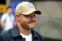 فريق مرسيدس للفورمولا واحد يعلن بقاء بوتاس معه لموسم 2020