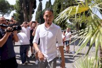 سمولينغ الى إيطاليا للتوقيع مع روما على سبيل الاعارة من يونايتد