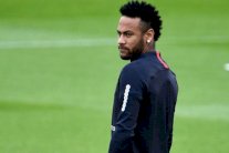 نيمار يتخلى عن فكرة الرحيل الى برشلونة 