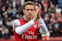 ناتشو مونريال يطوي ستة أعوام مع أرسنال بانتقال الى ريال سوسييداد