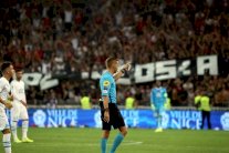 توقف مباراة مرسيليا ونيس لهتافات كراهية ضد المثليين