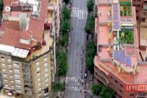 طواف إسبانيا للدراجات يكشف نباتات قنّب هندي على سطح مبنى