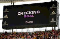 أربعة أخطاء لتقنية الفيديو في أربع مراحل بالدوري الإنكليزي