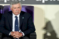 أنشيلوتي يوجه انتقادات لاذعة لأعمال تأهيل غرف ملابس ملعب نابولي