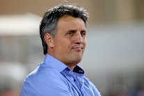 الاتحاد الكويتي يعفي يوزاك من مهام تدريب المنتخب