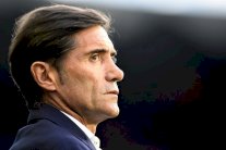 فالنسيا يقيل مدربه قبيل انطلاق دوري الأبطال