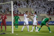 الشارقة يبدأ حملة الدفاع عن لقب الدوري الإماراتي بالفوز على خورفكان