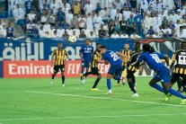 الاتحاد والهلال يعودان إلى المواجهة المحلية