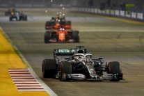 حذر هاميلتون في مواجهة انتفاضة فيراري بجائزة روسيا الكبرى