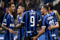 إنتر لتعزيز صدارته قبل برشلونة و