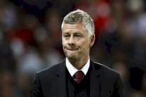 الصحافة البريطانية تضغط على سولسكاير بنشر حصيلته السلبية مع 