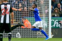 خماسية ليستر تقوده للمركز الثالث في الدوري الإنكليزي