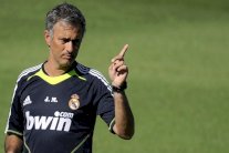 جوزيه مورينيو متحمس للعمل مجدداً من بوابة ريال مدريد