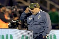 مارادونا منتقداً 