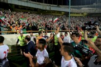 إيران تفوز 14-صفر على وقع التشجيع النسائي