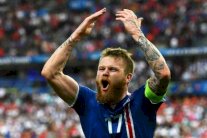 غونارسون يغيب عن العربي ومنتخب ايسلندا بسبب الاصابة