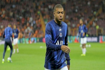 مبابي يغيب عن فرنسا بسبب الإصابة