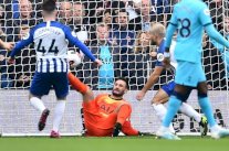 توتنهام يؤكد أن الإصابة ستبعد لوريس حتى نهاية 2019