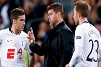 بوكتينيو يقضي موسمه الأخير مع توتنهام ويبلغ اللاعبين قراره بالرحيل