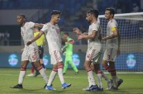 مبخوت التاريخي يمنح الإمارات صدارة مجموعتها