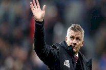 جماهير مانشستر يونايتد تترقب إقالة سولسكاير من تدريب الفريق