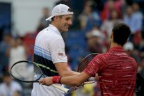 ديوكوفيتش وفيدرر إلى ربع نهائي دورة شنغهاي