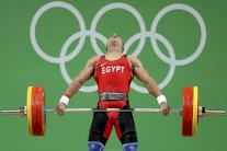 اللجنة الأولمبية المصرية تجمد اتحاد رفع الأثقال على خلفية 5 حالات تنشط جديدة