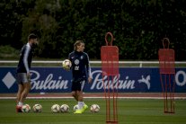 هجوم فرنسي مضطرب وتضامن إنكليزي ضد العنصرية