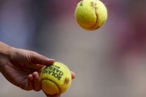 السعودية تستضيف أول دورة دولية لكرة المضرب في ديسمبر