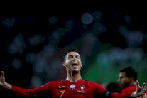 أوكرانيا على بعد نقطة من التأهل والبرتغال في وضع جيد