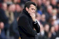 مدرب إيفرتون يدعو لاعبيه للتعامل بشكل إيجابي مع الضغوط