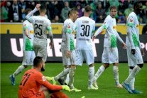 صدارة بوروسيا مونشنغلادباخ في خطر