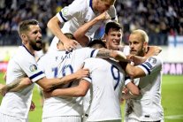 فنلندا تعزز حظوظها بالتأهل إلى كأس أوروبا للمرة الأولى