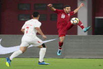 قمة خليجية على صدارة المجموعة الخامسة بين قطر وعمان