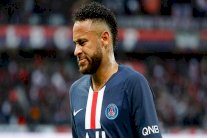 ميسي يكشف وجود معارضة داخل برشلونة لعودة نيمار إلى الفريق