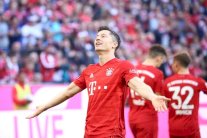 بايرن يعود لصدارة الدوري الألماني وشالكه يتعادل مع دورتموند