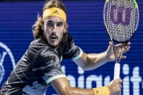 تيتيباس يهزم كراينوفيتش ويواجه فيدرر في قبل نهائي بازل للتنس