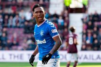 هارتس الأسكتلندي يحقق في مزاعم تعرض مهاجم رينجرز للعنصرية