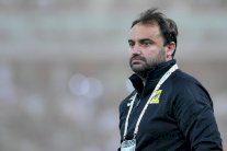 نادي الاتحاد السعودي يقيل المدرب سييرا بعد هزيمة جديدة