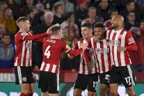 شيفيلد ينتزع فوزا مستحقا وينهي سلسلة بلا هزيمة لأرسنال