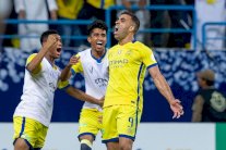 ثنائية حمد الله تكبد الهلال أول هزيمة في الدوري السعودي